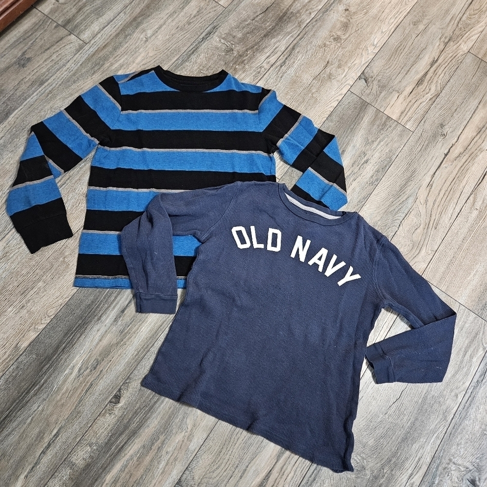 2 Blue Thermal long sleeve shirts